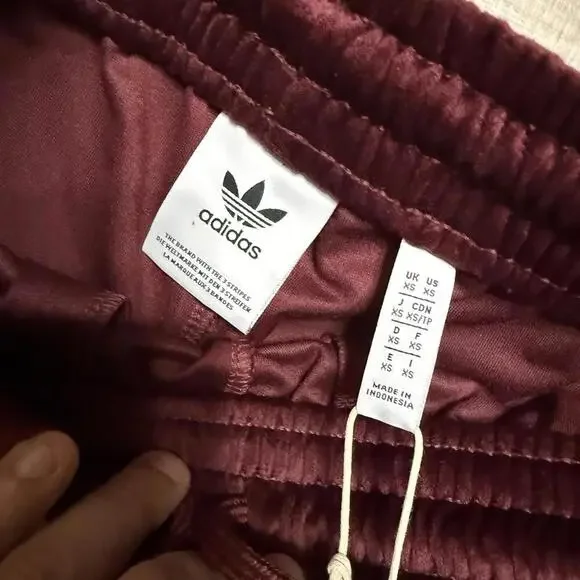 Adidas Originals Monogram Velour Track Trefoil Pants Shadow Red IX6735 Size XS